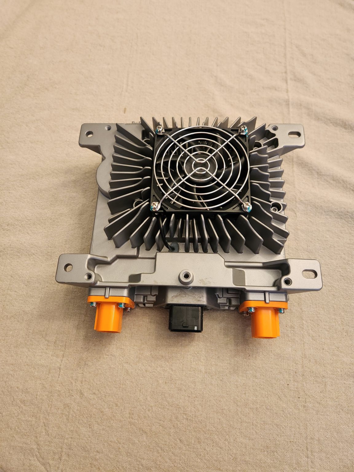 ElCon UHF CAN Bus Charger 3.3KW 4th Gen Flash Drive Motors